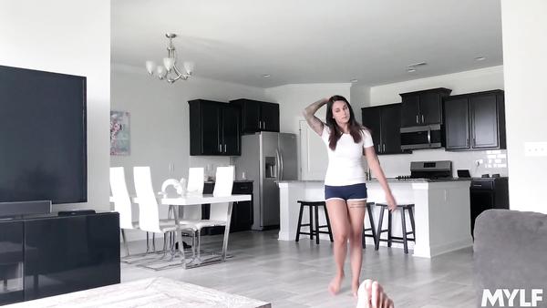 hdpornhd I Didn’t Know That My Stepmom Alexis Zara Was Such A Whore!