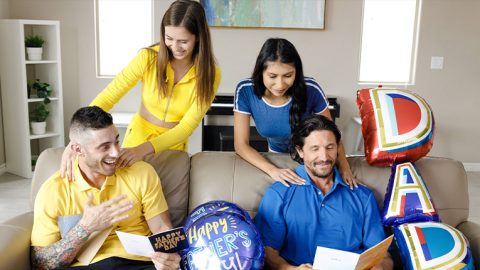 Penelope Woods, Kourtney Rae – Pampering Stepdaddys
