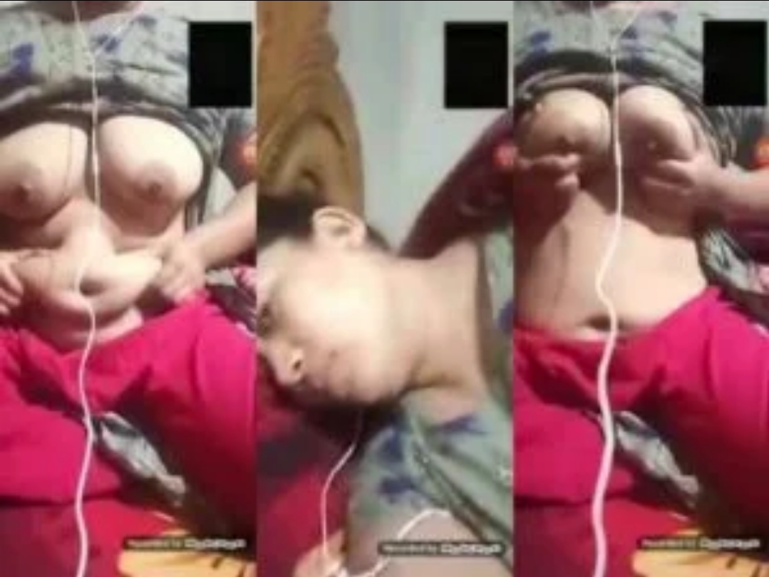 Bengali Bhabhi Showing Her Boobs On Video Call
