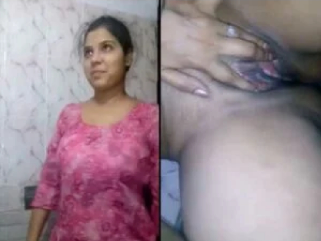 Desi Bhabhi Showing Her Naked Beauty In Bathroom