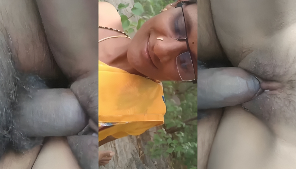 Tamil Aunty Outdoor Fucking With Lover